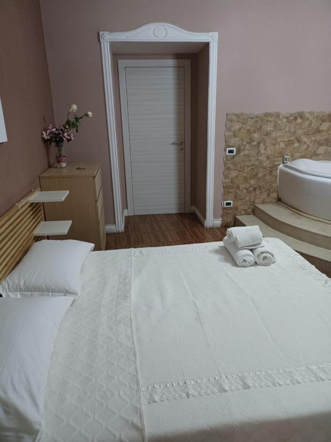 Ponte Di Chiaia Hotell Napoli Eksteriør bilde
