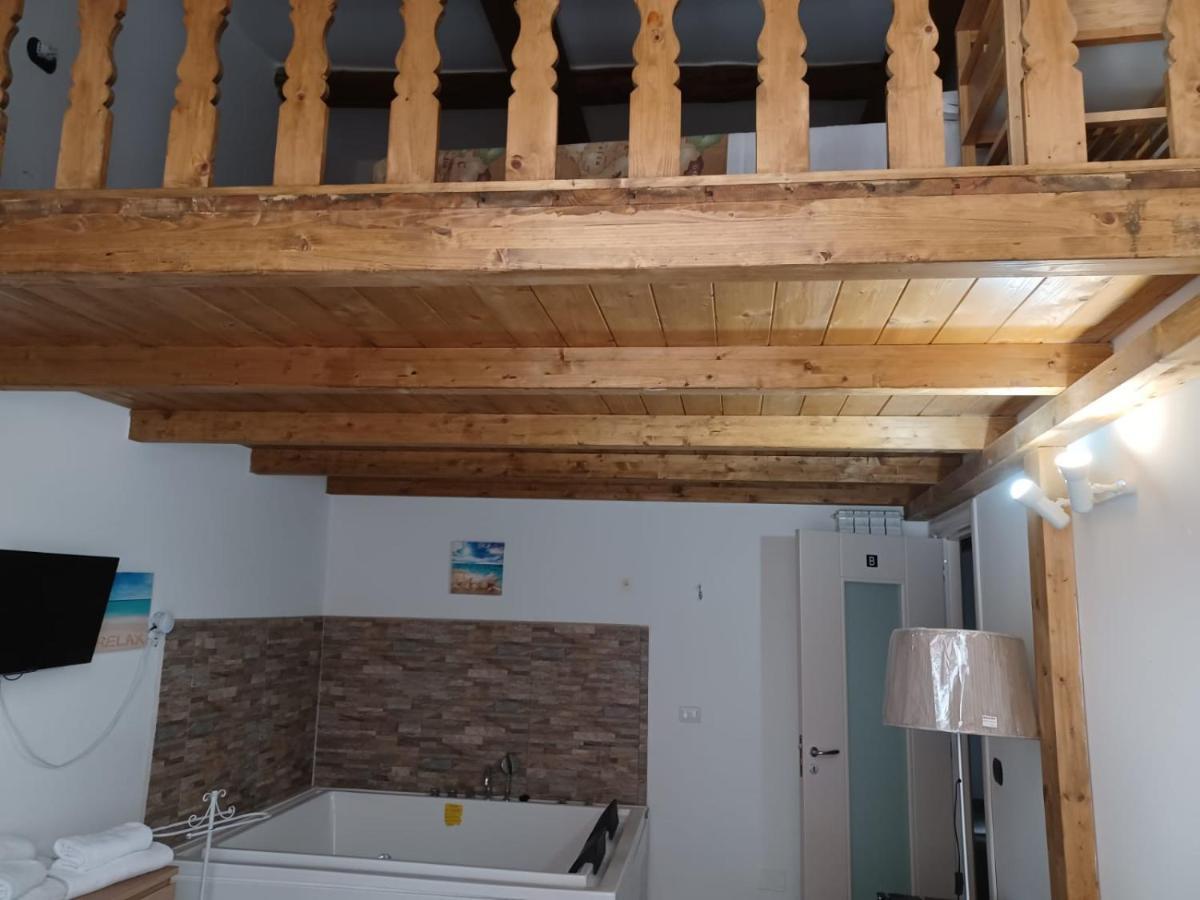 Ponte Di Chiaia Hotell Napoli Eksteriør bilde