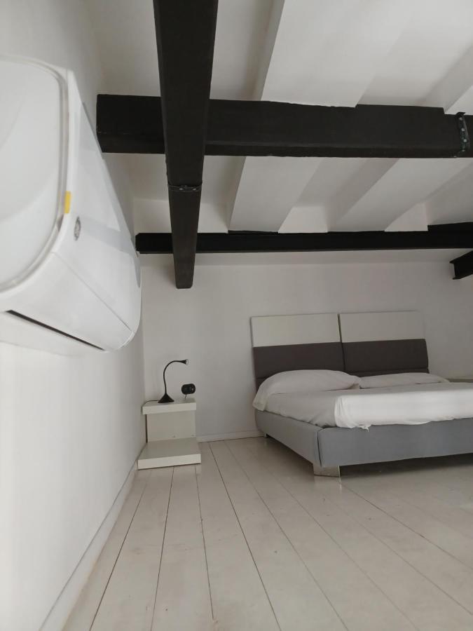 Ponte Di Chiaia Hotell Napoli Eksteriør bilde